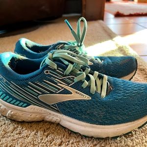 Brooks adrenaline gts 19 womens running shoes